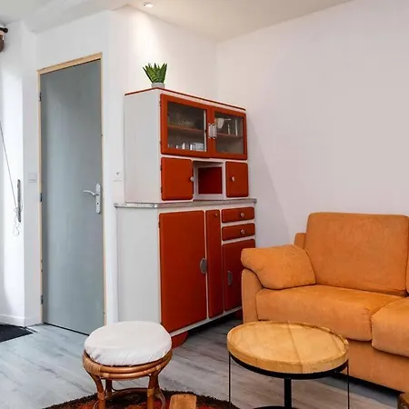 Дом отдыха Maisonnette Duplex Avec Jacuzzi/sauna Attenant